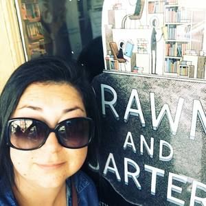 Meet your Posher, Laina